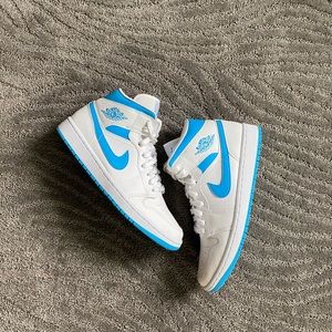 White/ck powder blue-white air Jordan 1 mids